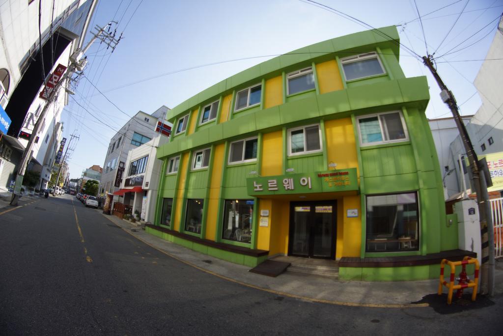 Mokpo Norway Guesthouse Экстерьер фото